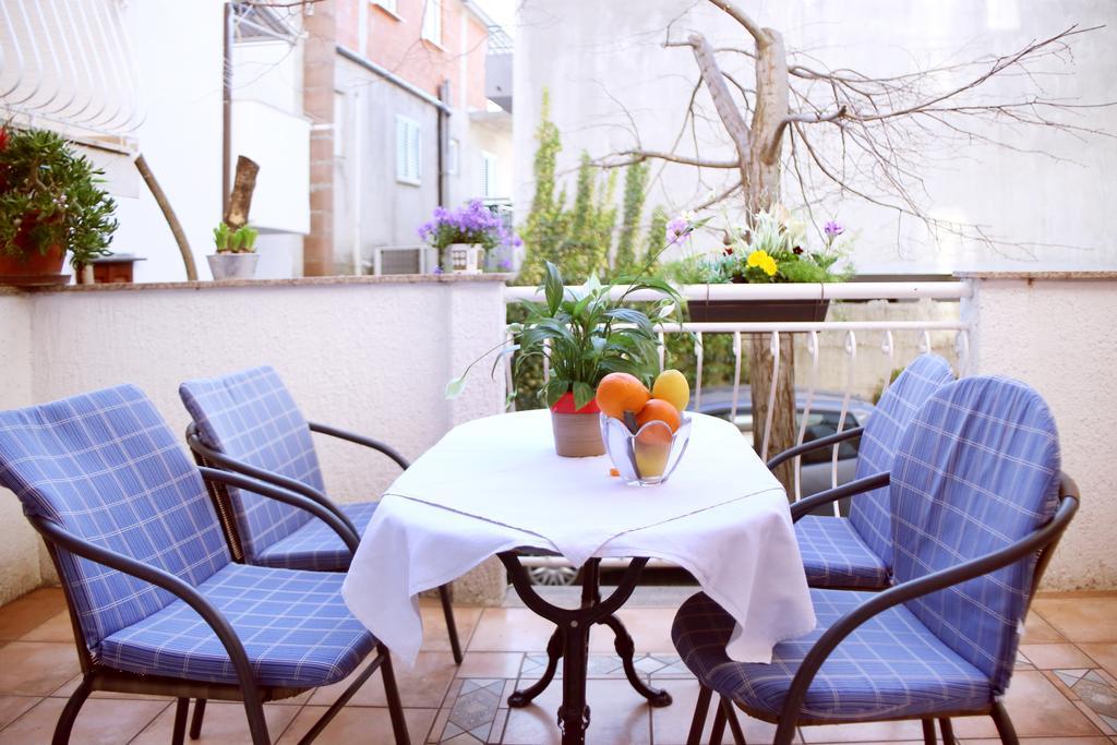 Apartment Andrea Baška Voda Zewnętrze zdjęcie